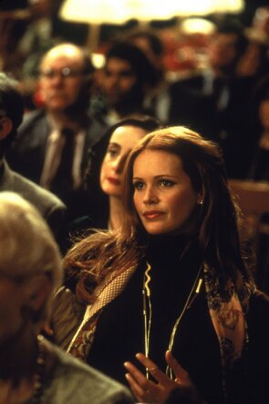 Фото из фильма У зеркала два лица (1997)