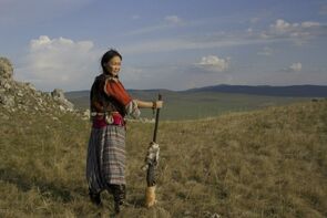 Фото из сериала Угэдэчи (2012)