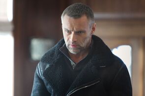 Фото из сериала Уцелевшие (2021)