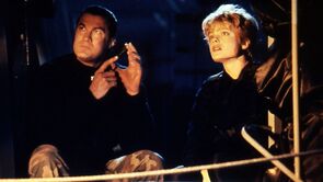 Фото из фильма В осаде (1994)