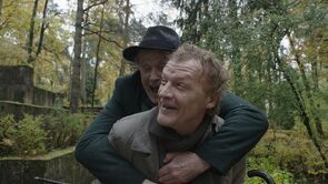Фото из фильма Ван Гоги (2019)