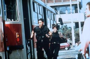 Фото из фильма Входят орлы (1998)