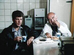 Фото из сериала Вход в лабиринт (1990)