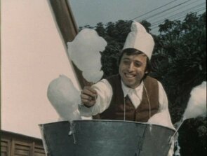 Фото из фильма Волшебная бекеша (1973)