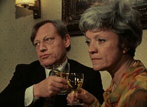 Фото из сериала Восемь часов еще не день (1972)