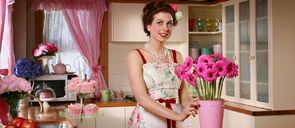 Фото из сериала Вперёд, девочки (2009)