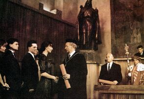 Фото из фильма Время слуг (1989)