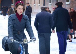 Фото из сериала Вызовите акушерку (2012)