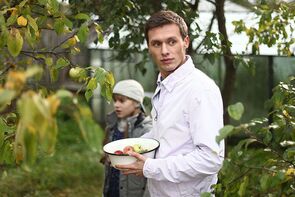 Фото из сериала Яблоневый сад (2012)