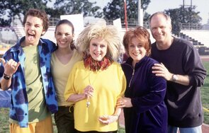 Фото из сериала Зажигай со Стивенсами (2000)
