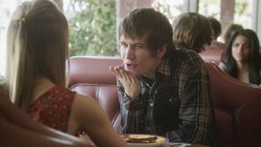 Фото из сериала Зак Стоун собирается стать популярным (2013)