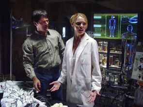 Фото из фильма Зло бессмертно (2003)