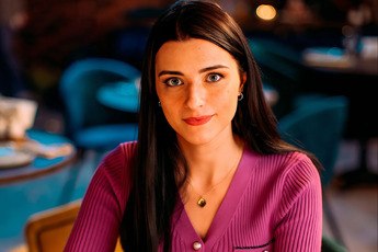 Новости кино звезд: Даша Васнецова вернулась в новые «Папины дочки»