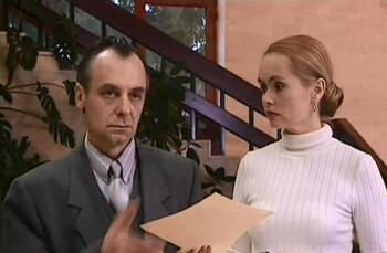 Фото сериала blyu/136872-blyustiteli-poroka68195.jpg 2001.