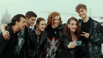 Фото сериала too-/1060692-671d82893f6ae279bf90dff7.jpg 2024.